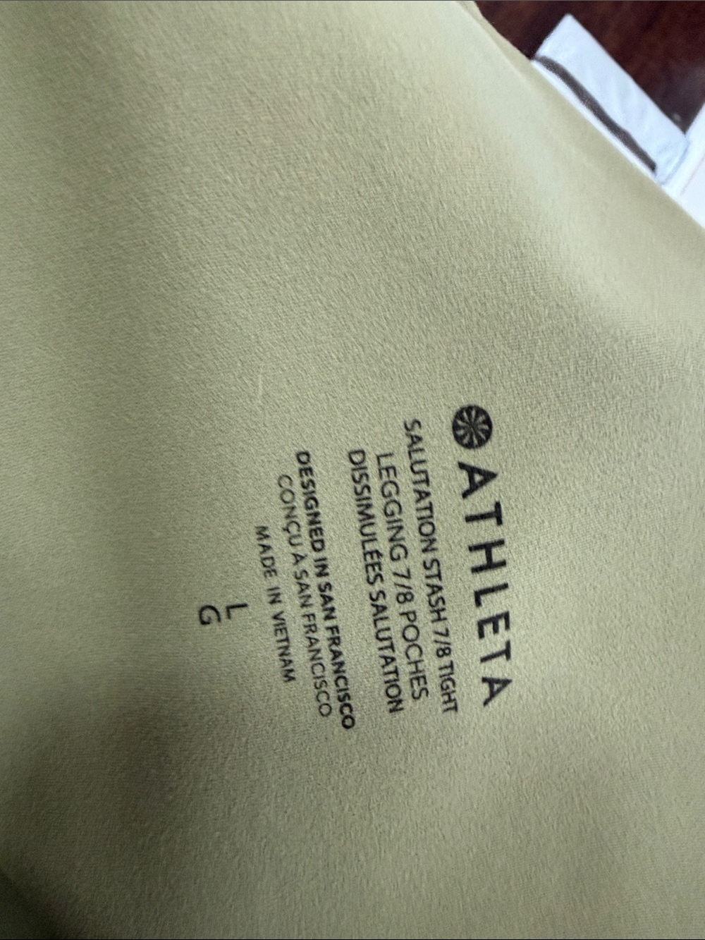 Athleta Salutation Stash 7/8 tight Sz Large Light green - Picture 8 of 9